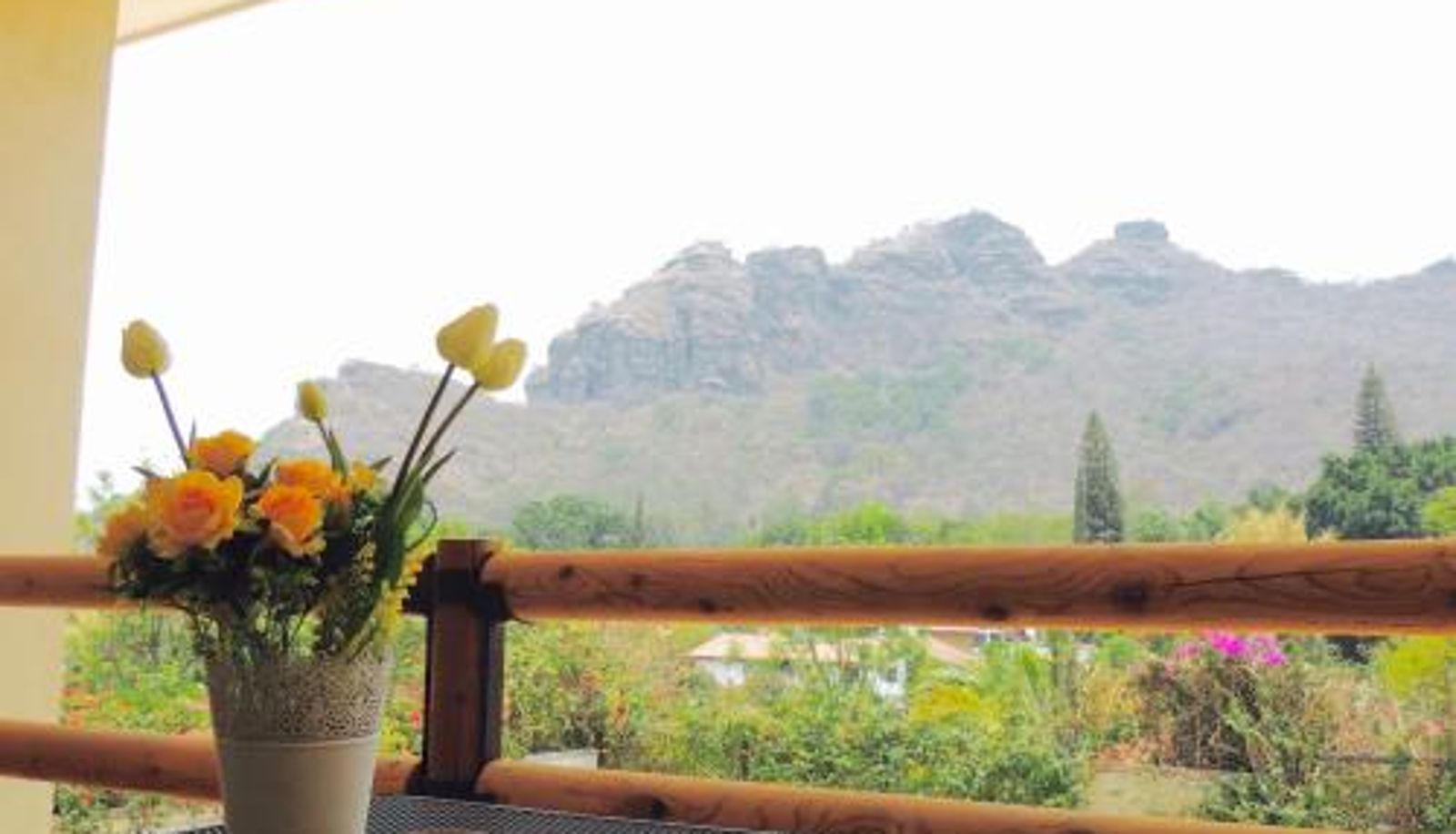 Terrace - Hotel Boutique Jardín de Flores