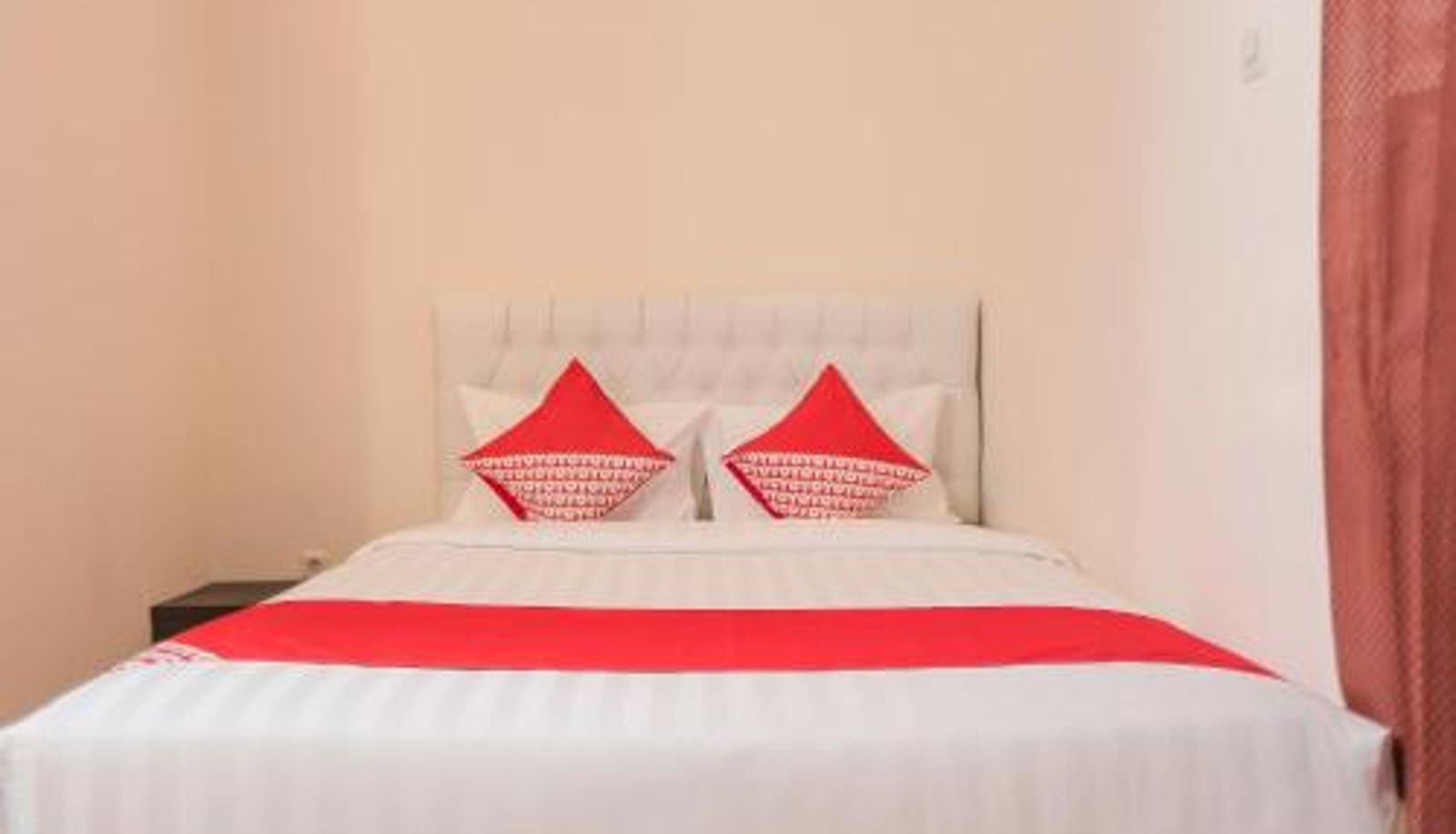 Zimmer - Capital O 141 Fatmawati Cozy Residence