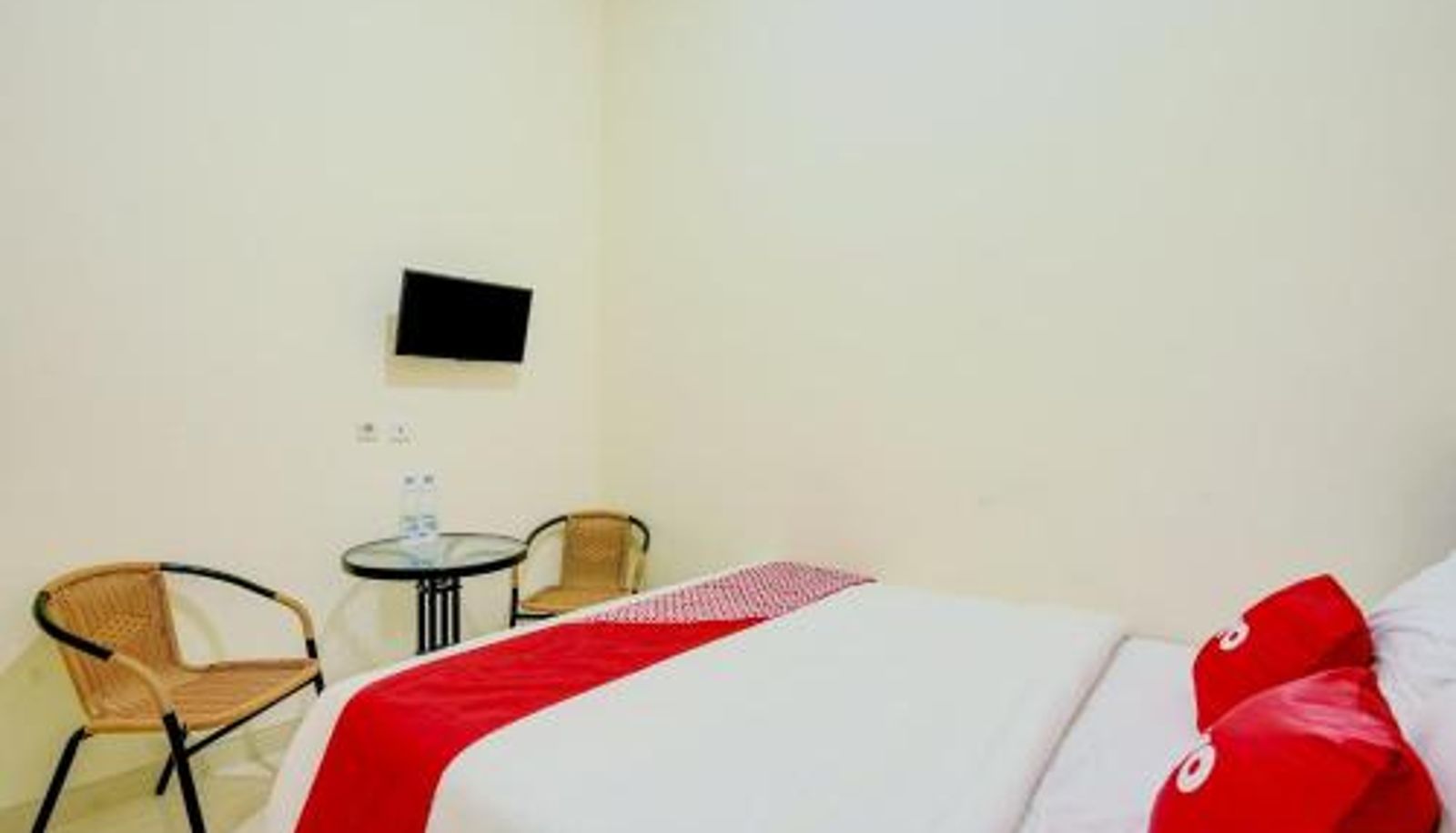 Habitación - OYO 90173 Innapp Tenggilis Family Residence