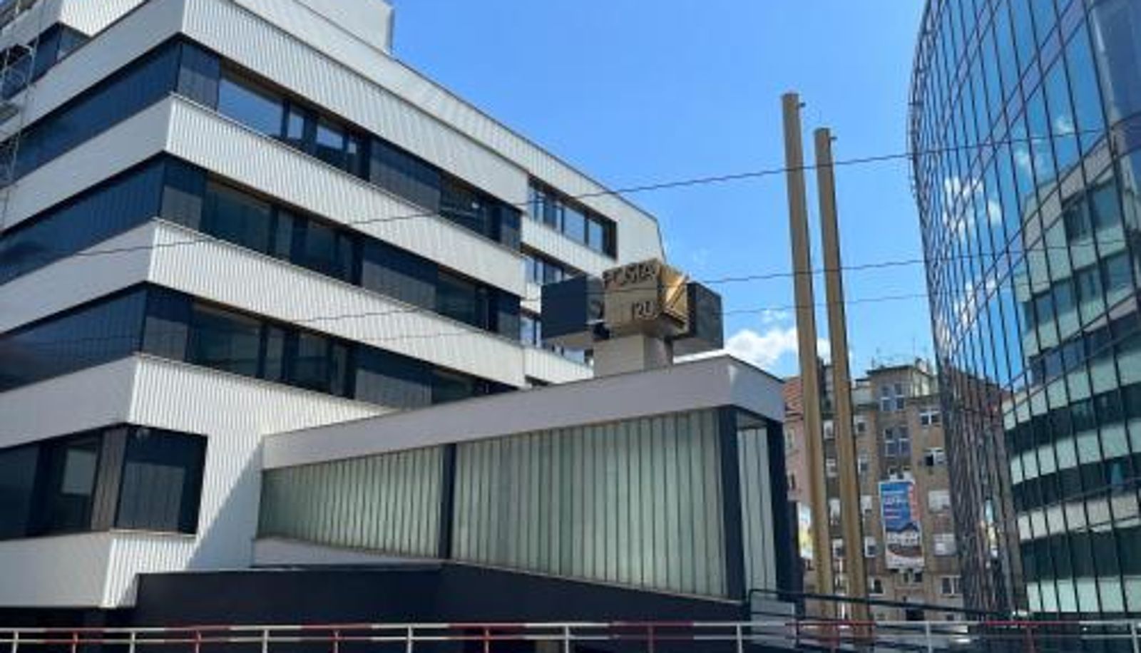 Zewnętrzna część hotelu - Post 120 Suites