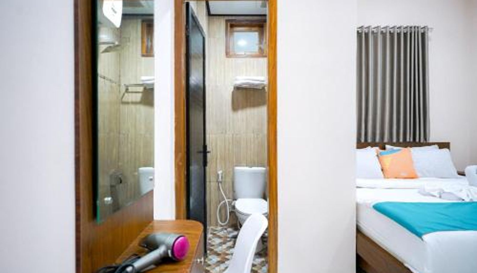 Suite - Sans Hotel Bougenville Lampung