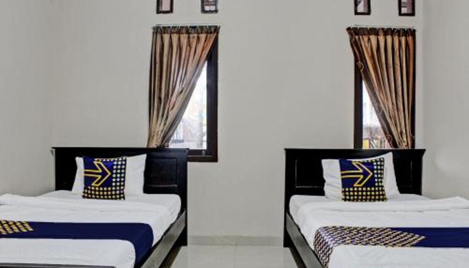 Zimmer - OYO Life 92509 Maulana Guest House Simpur