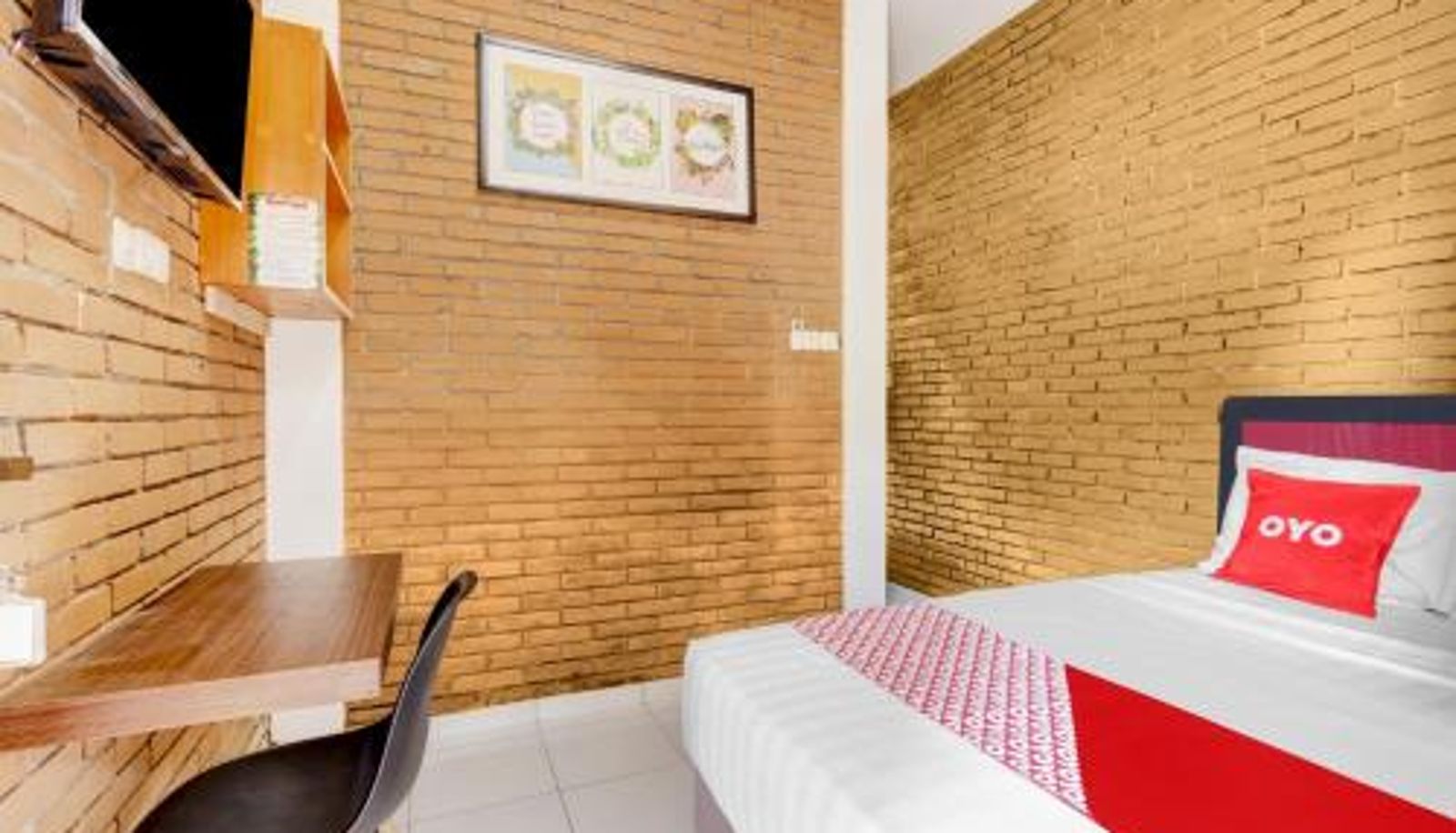 Room - Hotel O D Kost In Kandri Semarang