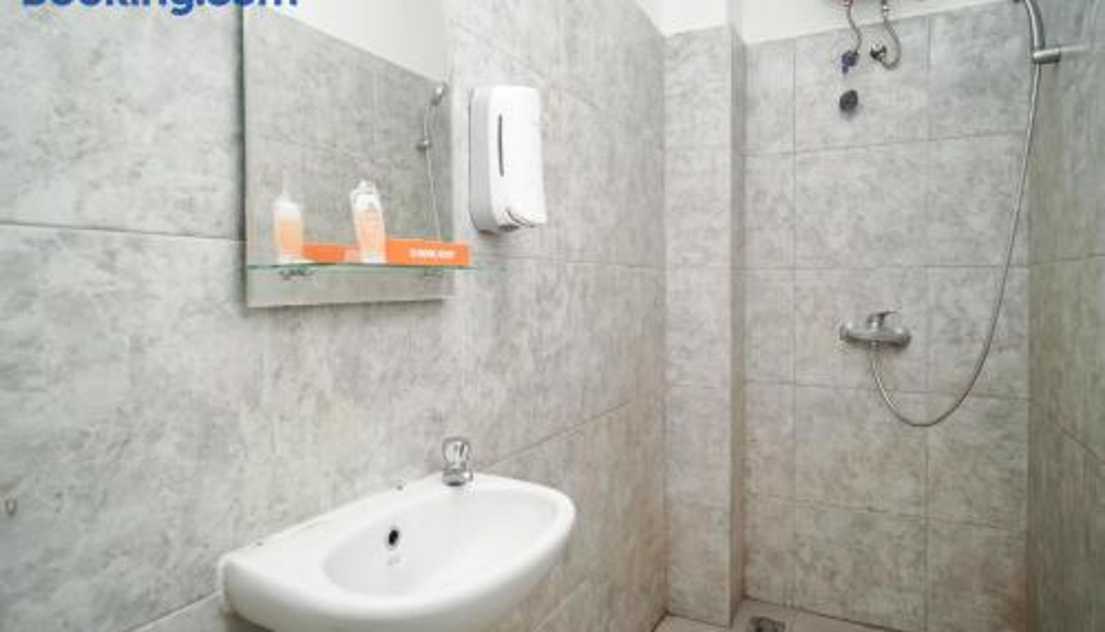 Habitación - KoolKost near Universitas BINUS Anggrek