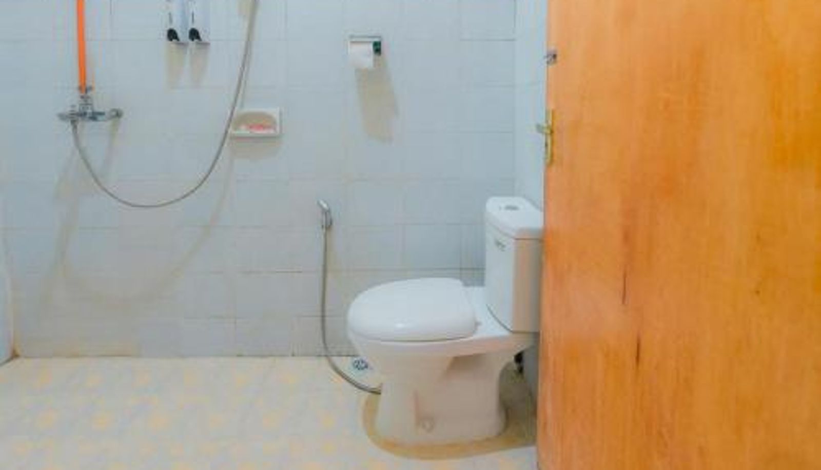 Salle de bain - RedDoorz near Mangrove Forest Kupang