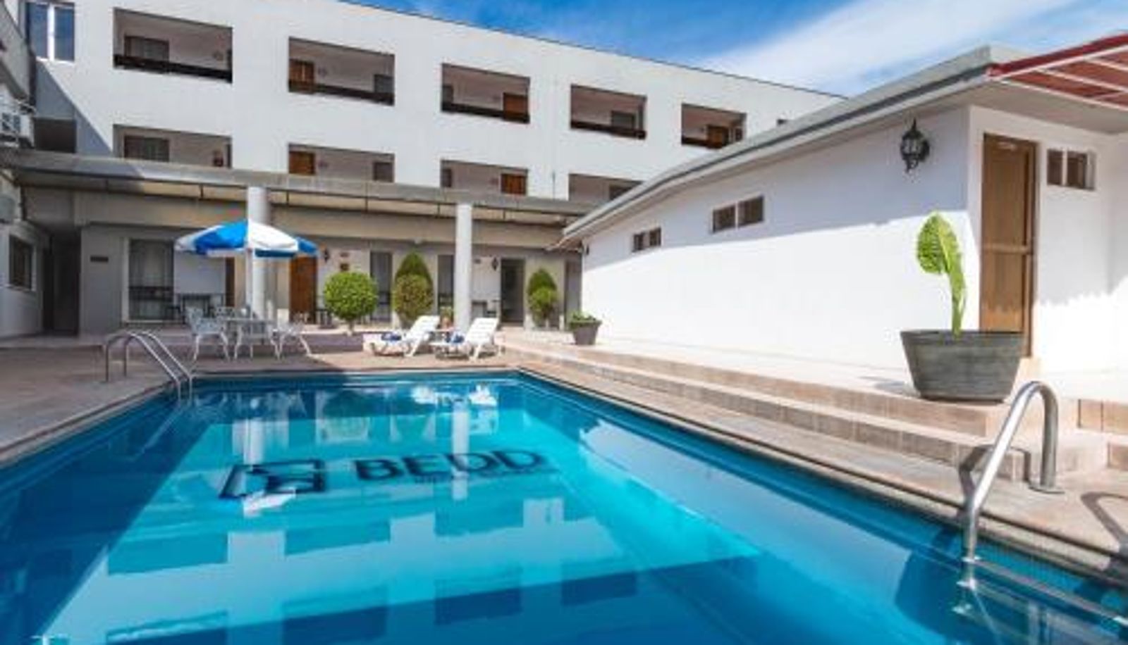 Pool - Hotel Bedd Express Querétaro