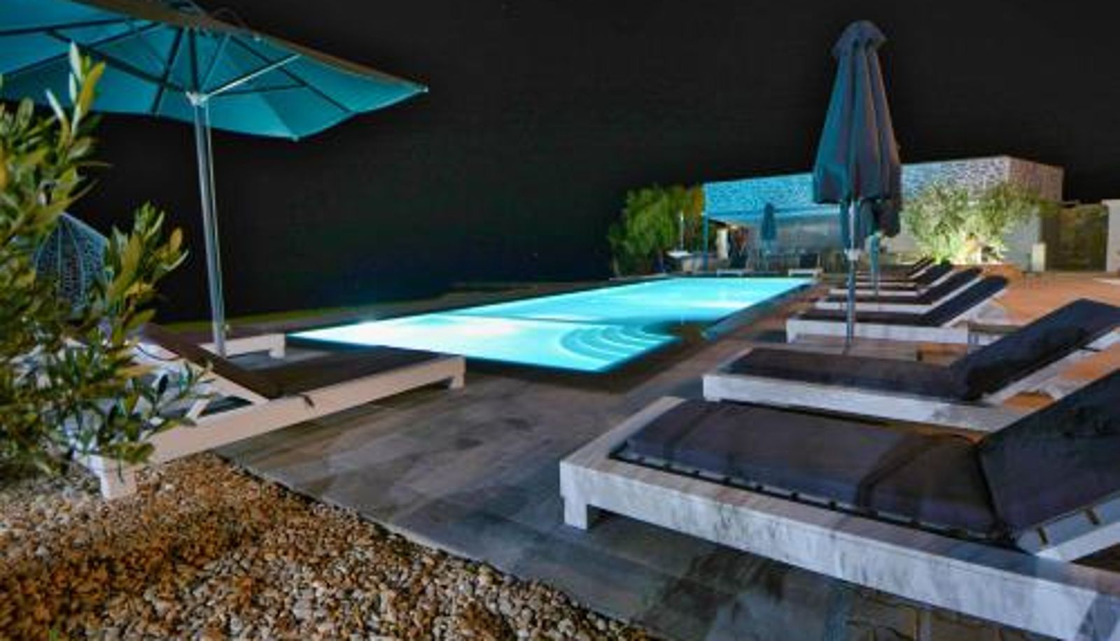 Piscina - Dardiza Boutique Hotel