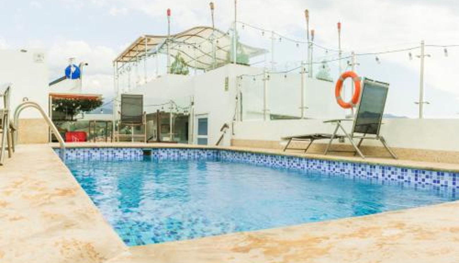 Pool - Hotel Grand H&R