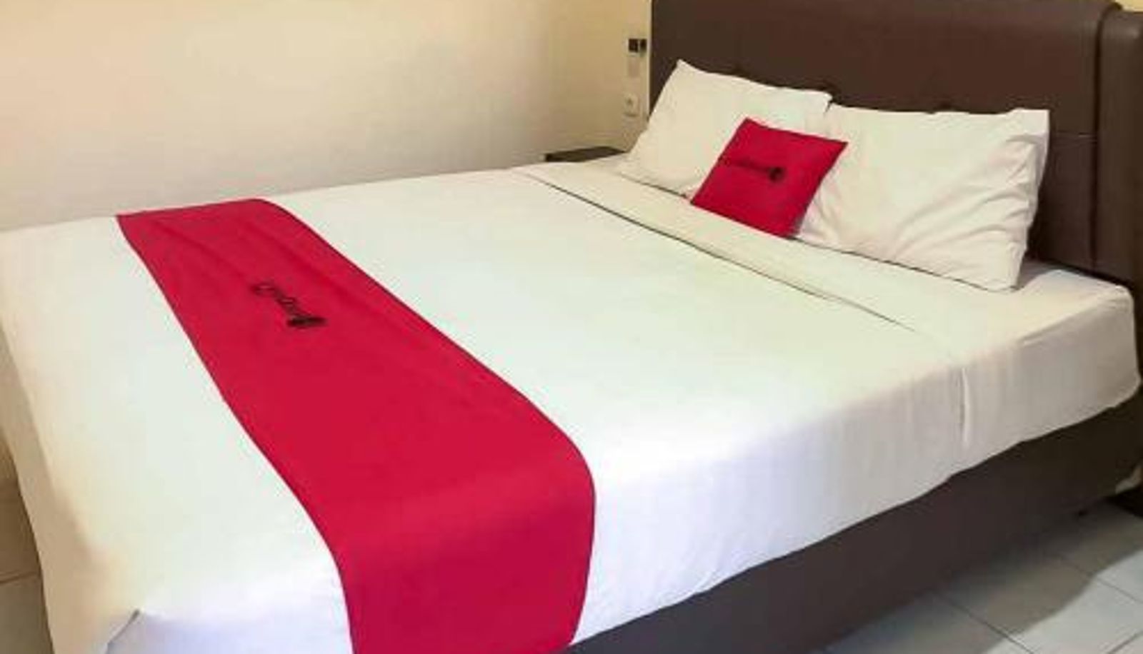 Chambre - RedDoorz @ Pavilion Residence Cikarang