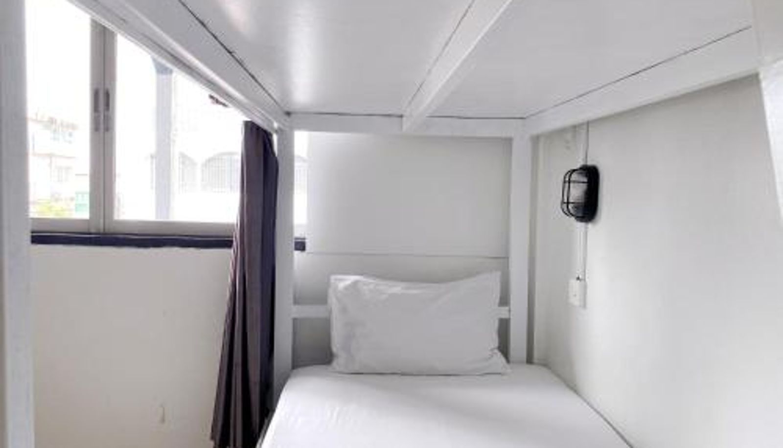 Kamer - Remember at Phuket Town Hostel