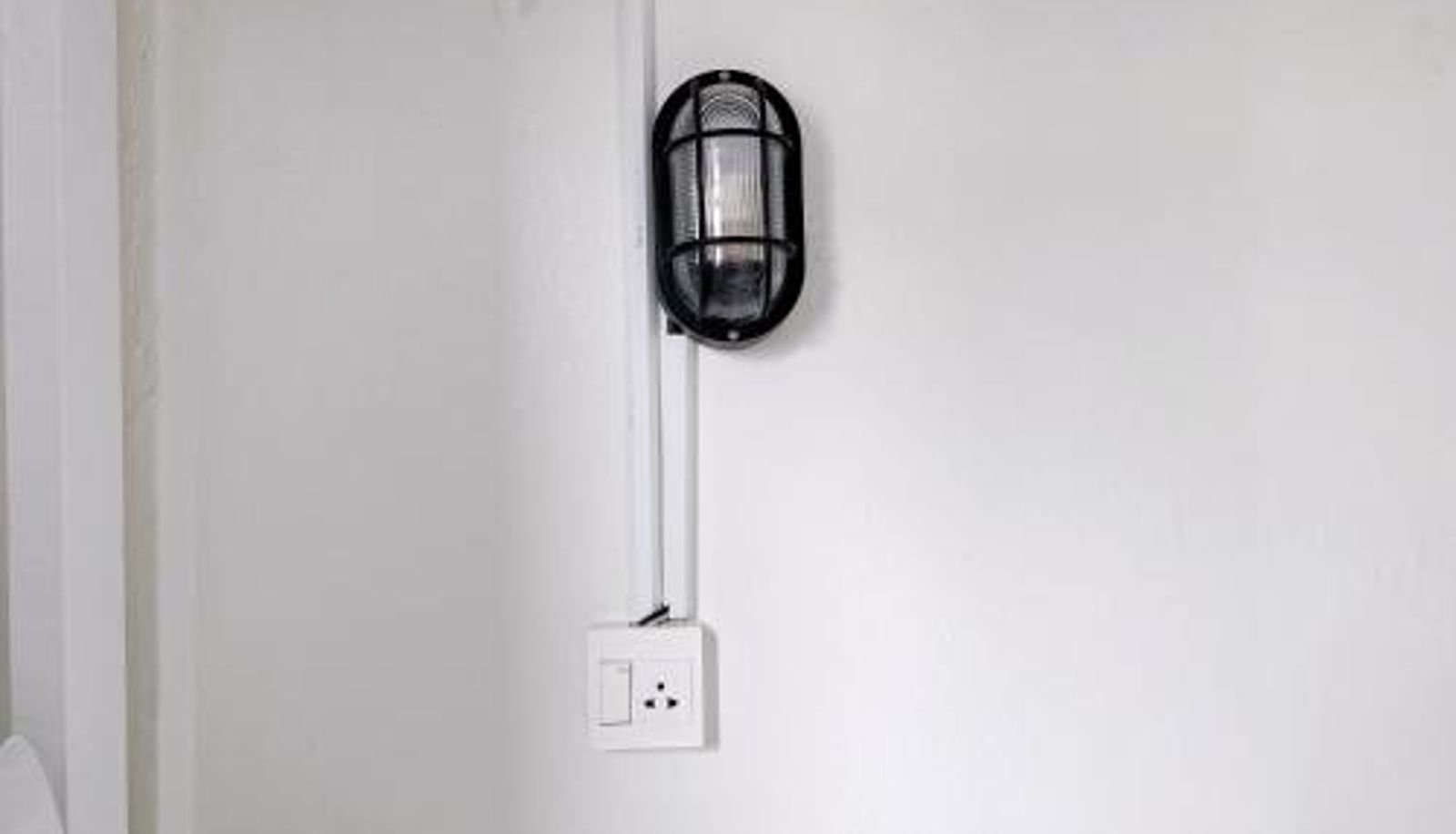 Kamer - Remember at Phuket Town Hostel