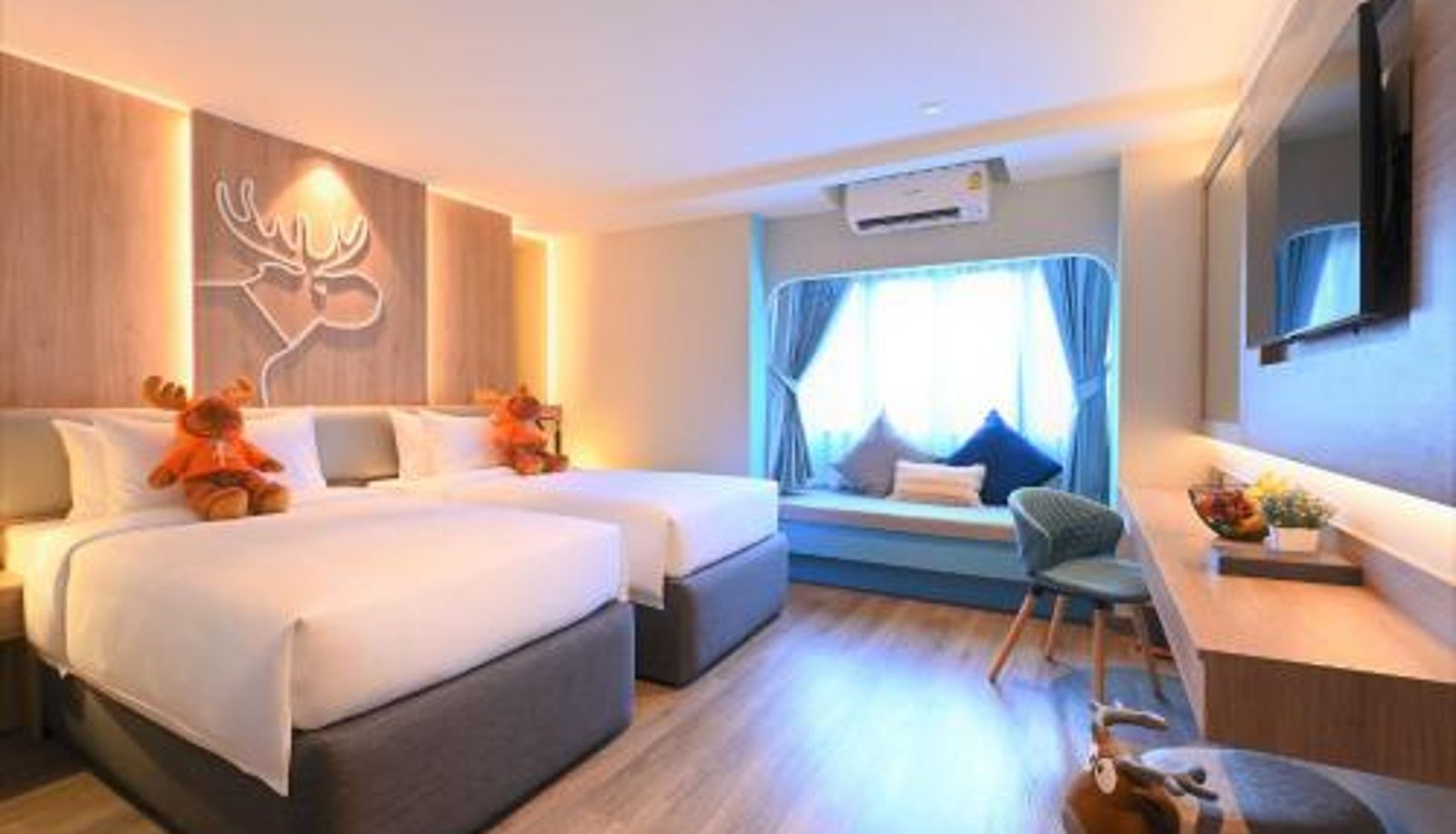 Info - Moose Hotel Nimman