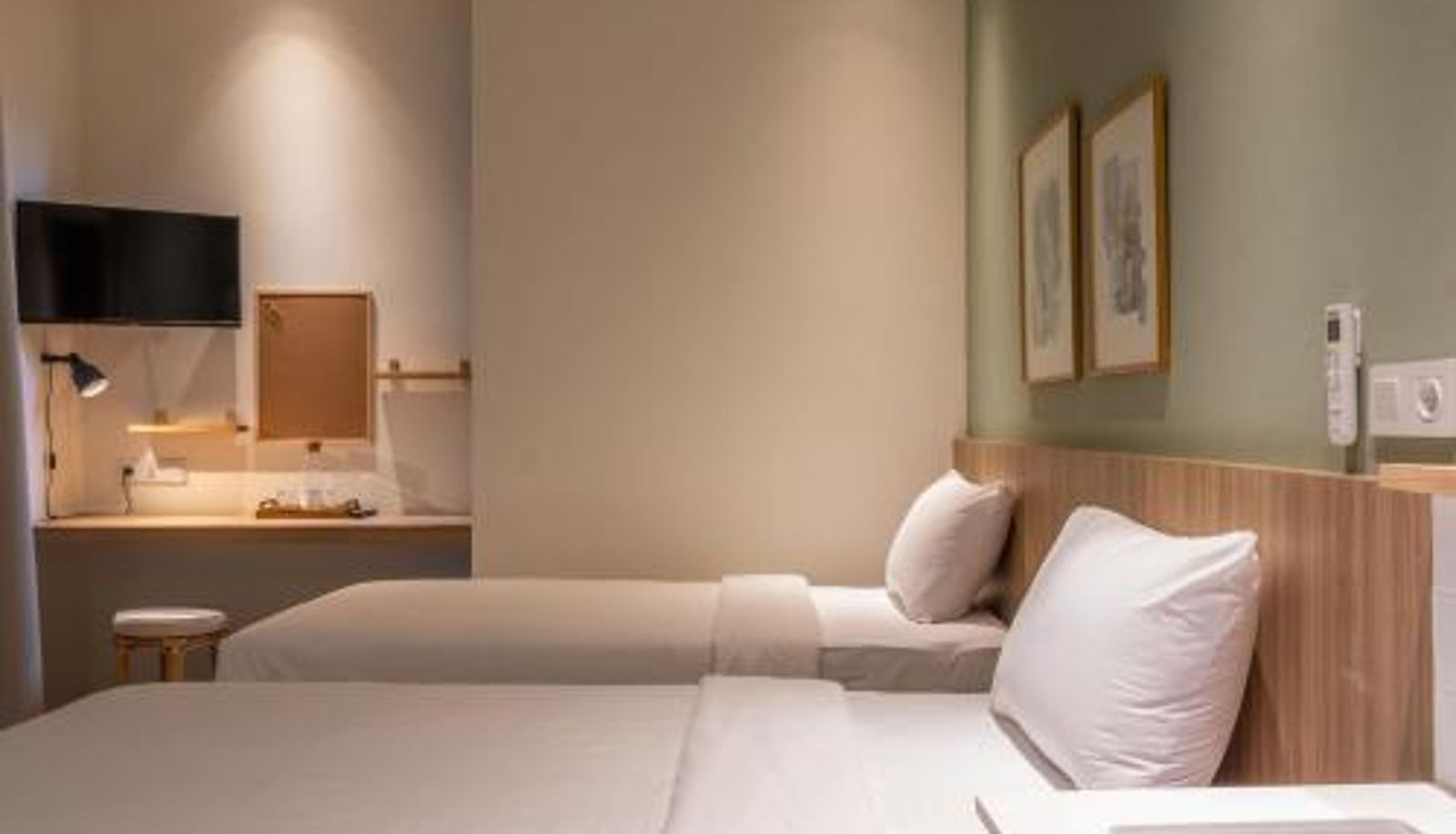 Zimmer - Rooms and Coffee La Boheme