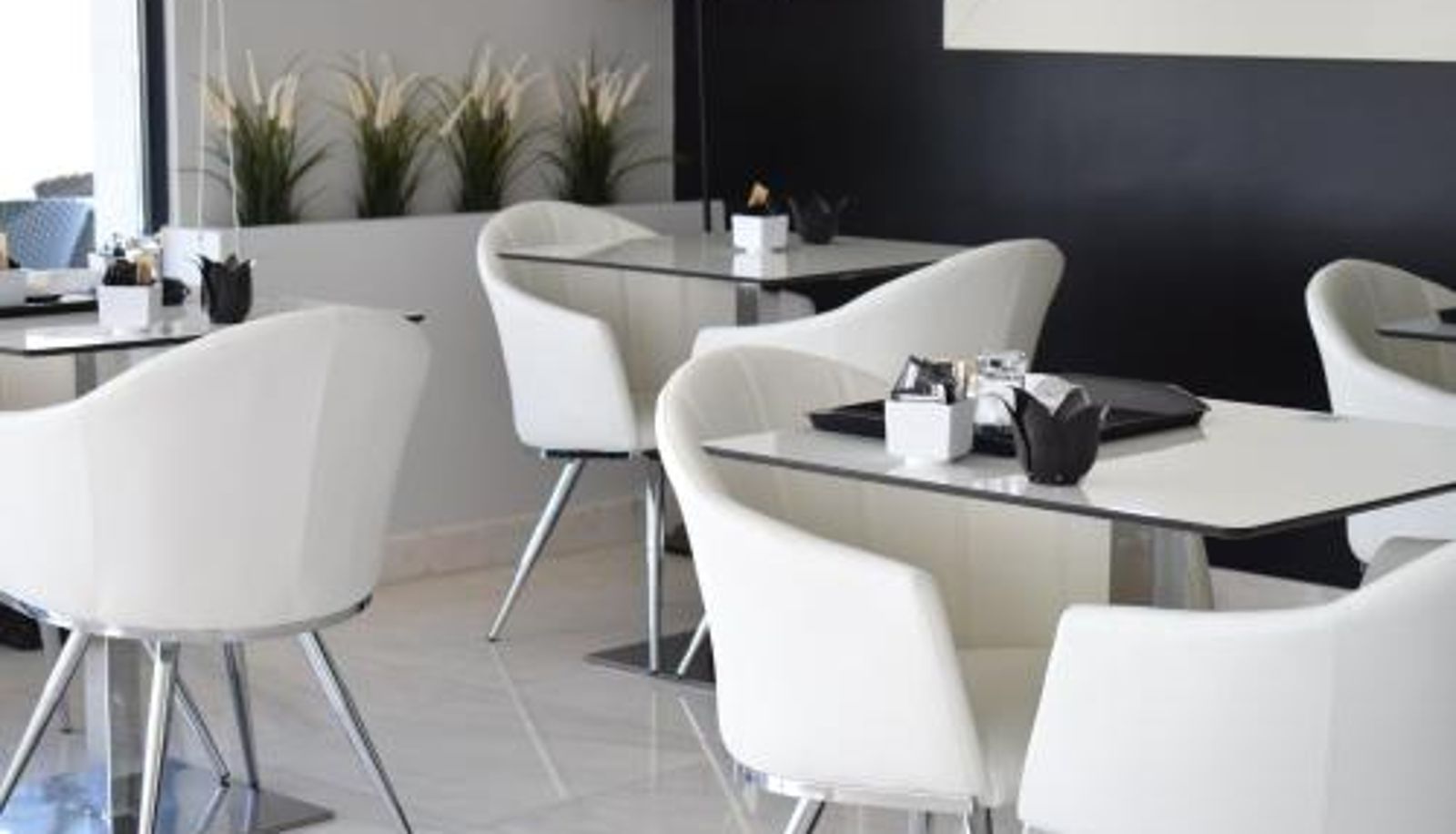 Sala śniadaniowa w restauracji - Benavente Vila Hotel