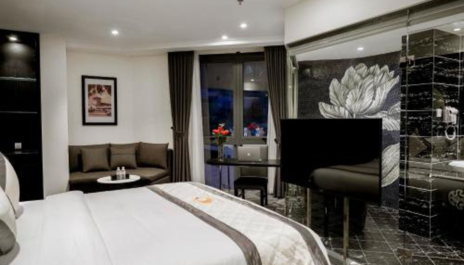 Suite - Tuong Vi Corner Hotel