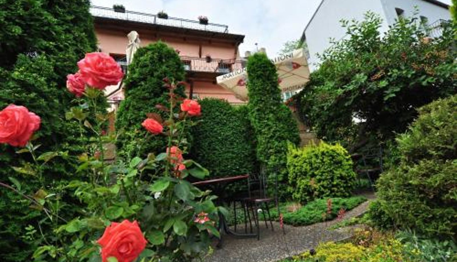 Apartment - Hotel Na Hradbách