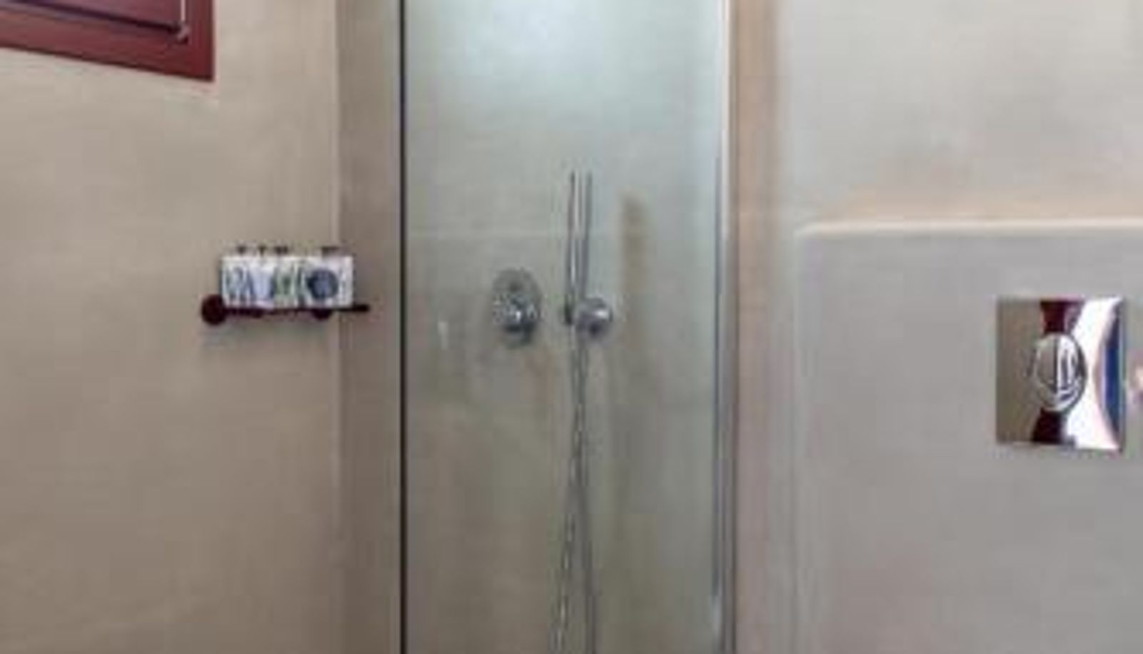 Badezimmer - Alkistis Beach Hotel - Designed for Adults