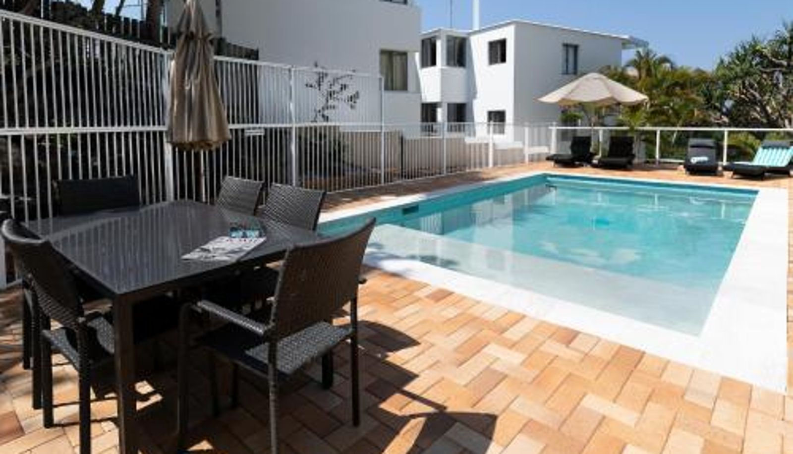 Apartment - Aqua Promenade Beachfront Holiday Apartments
