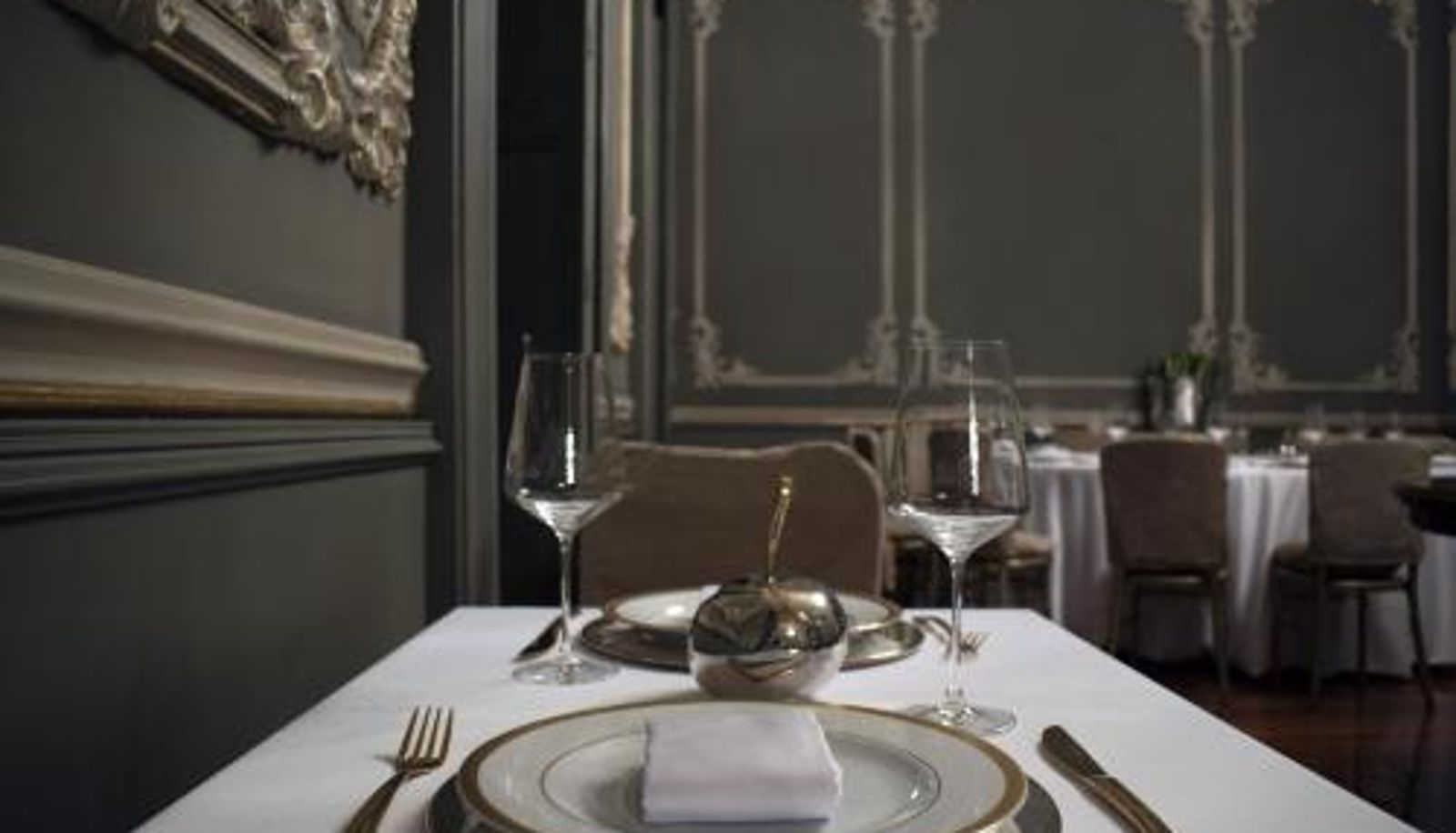 Frühstücksraum innerhalb des Restaurants - Palacio Julio Hotel