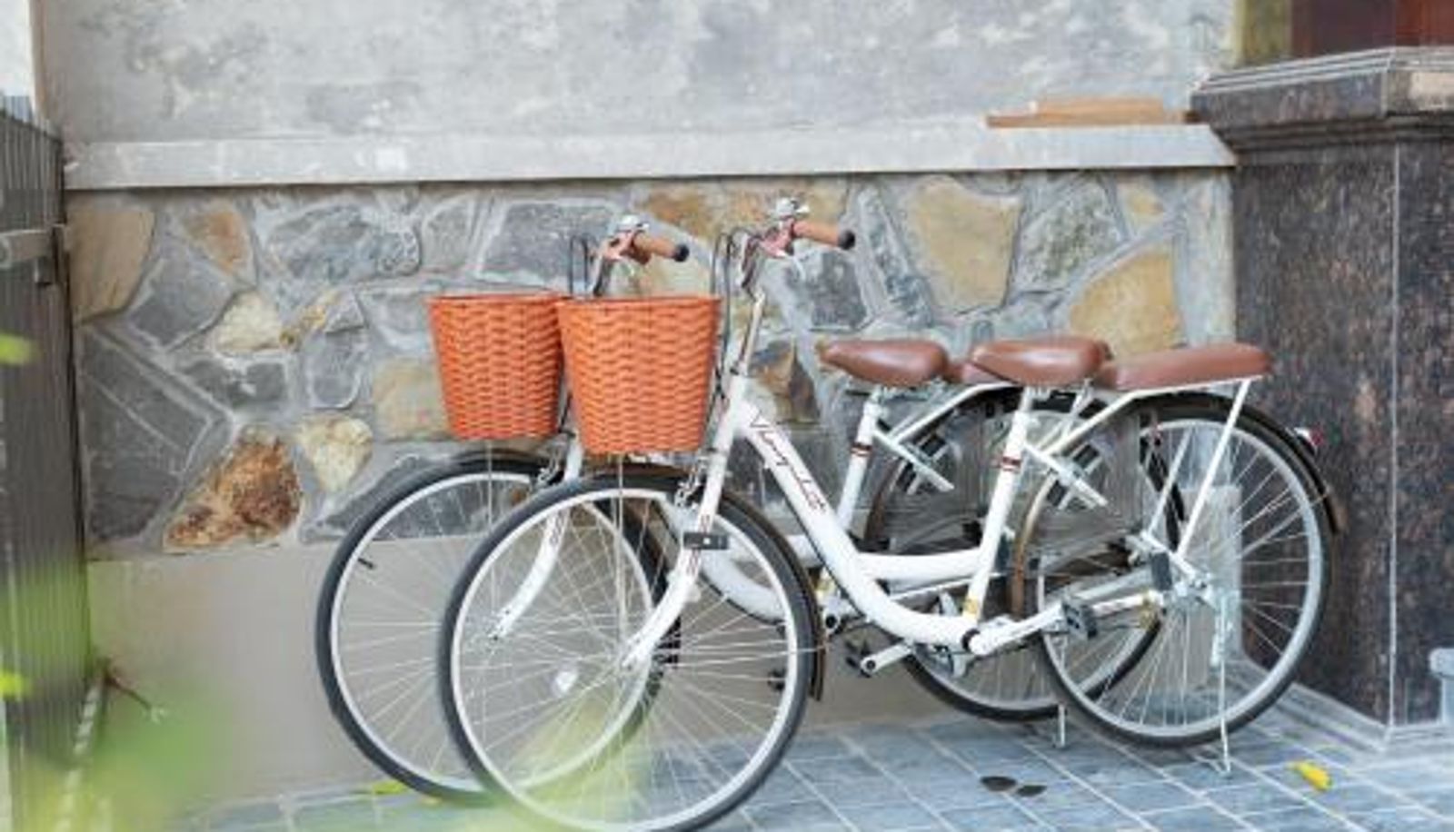 Info - FLESTA Doi Can Serviced Apartment