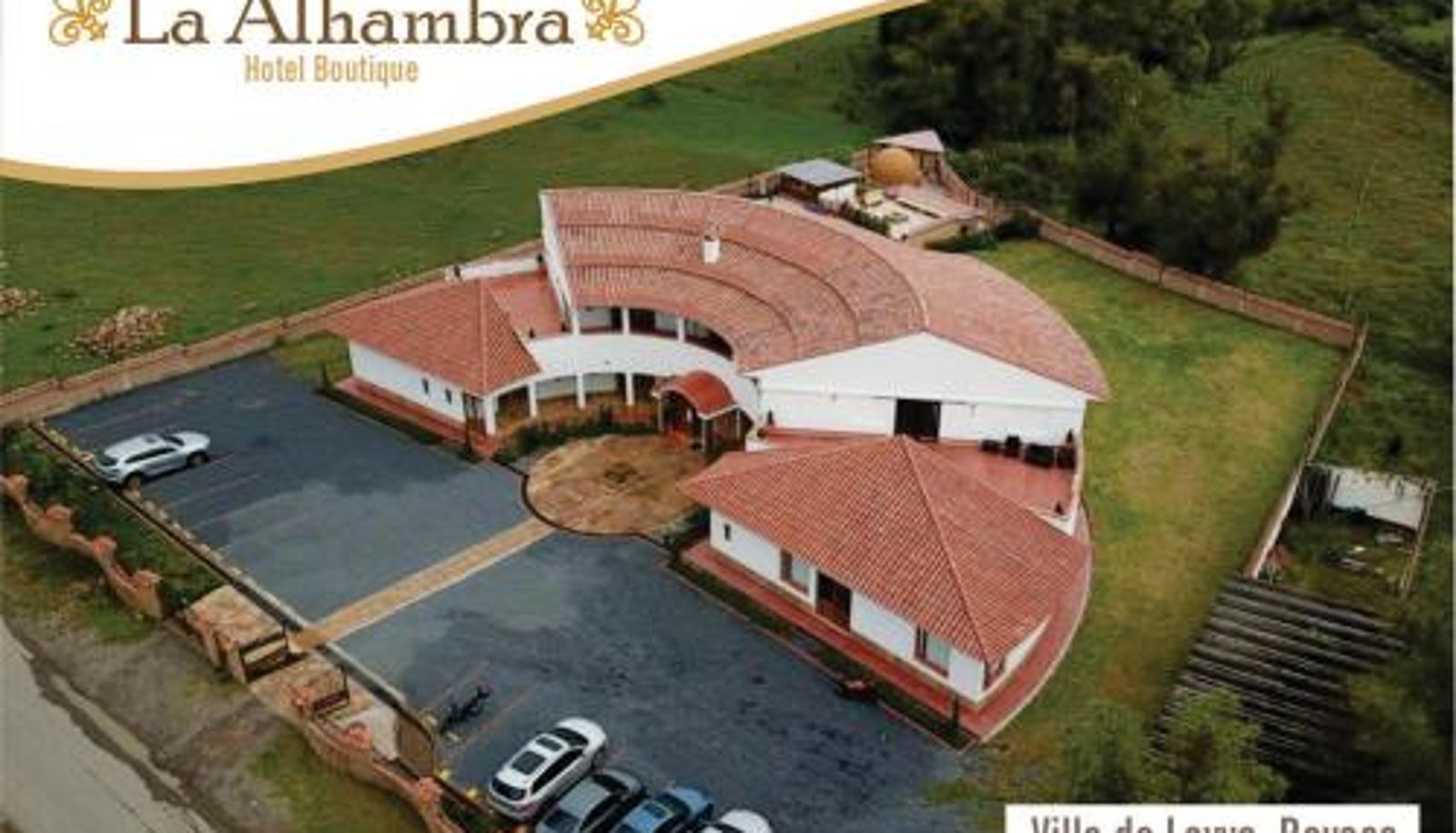 Buitenruimte van het hotel - La Alhambra Hotel Boutique