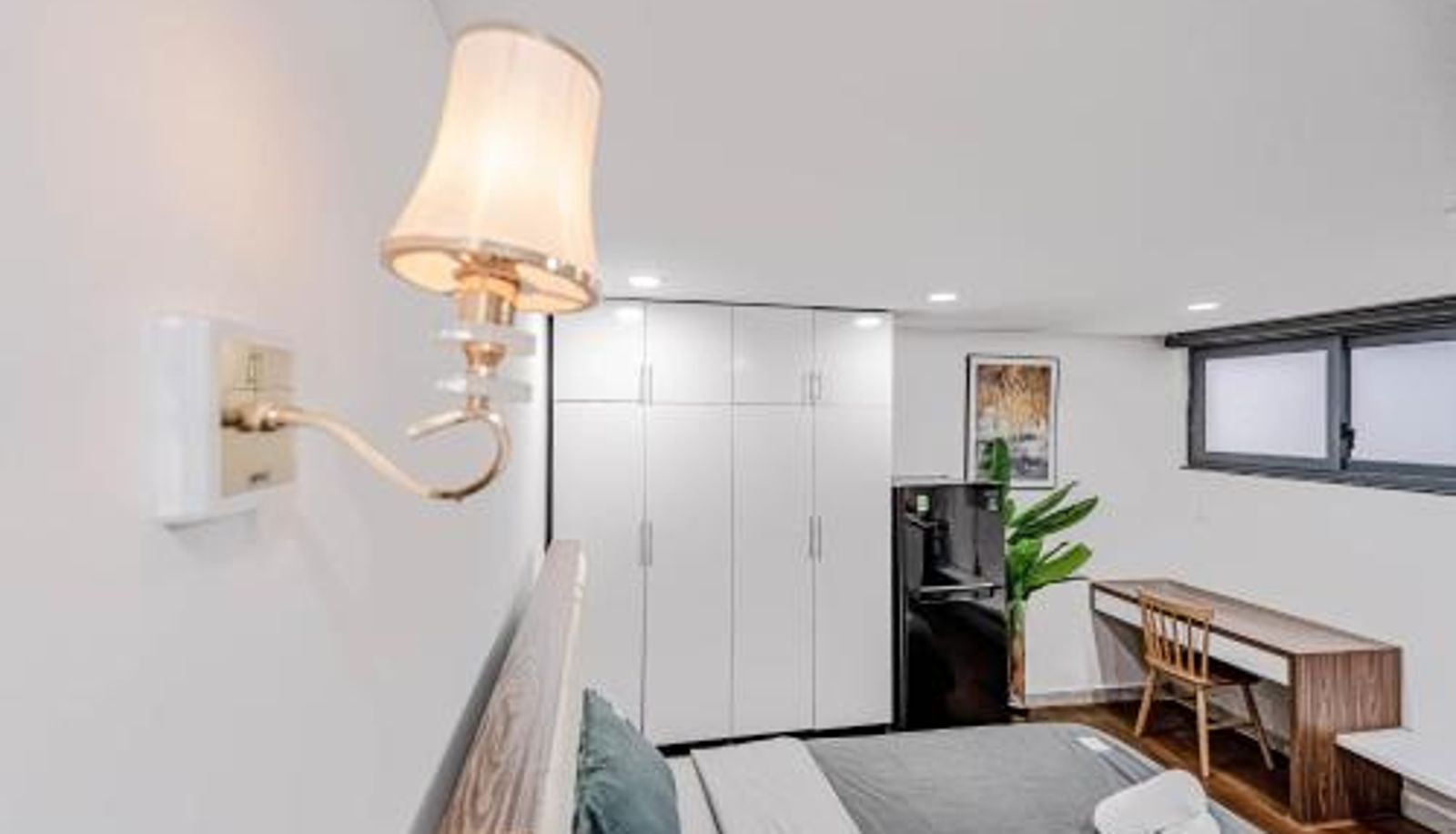 Room - Spring Hill Apartment -The High Class