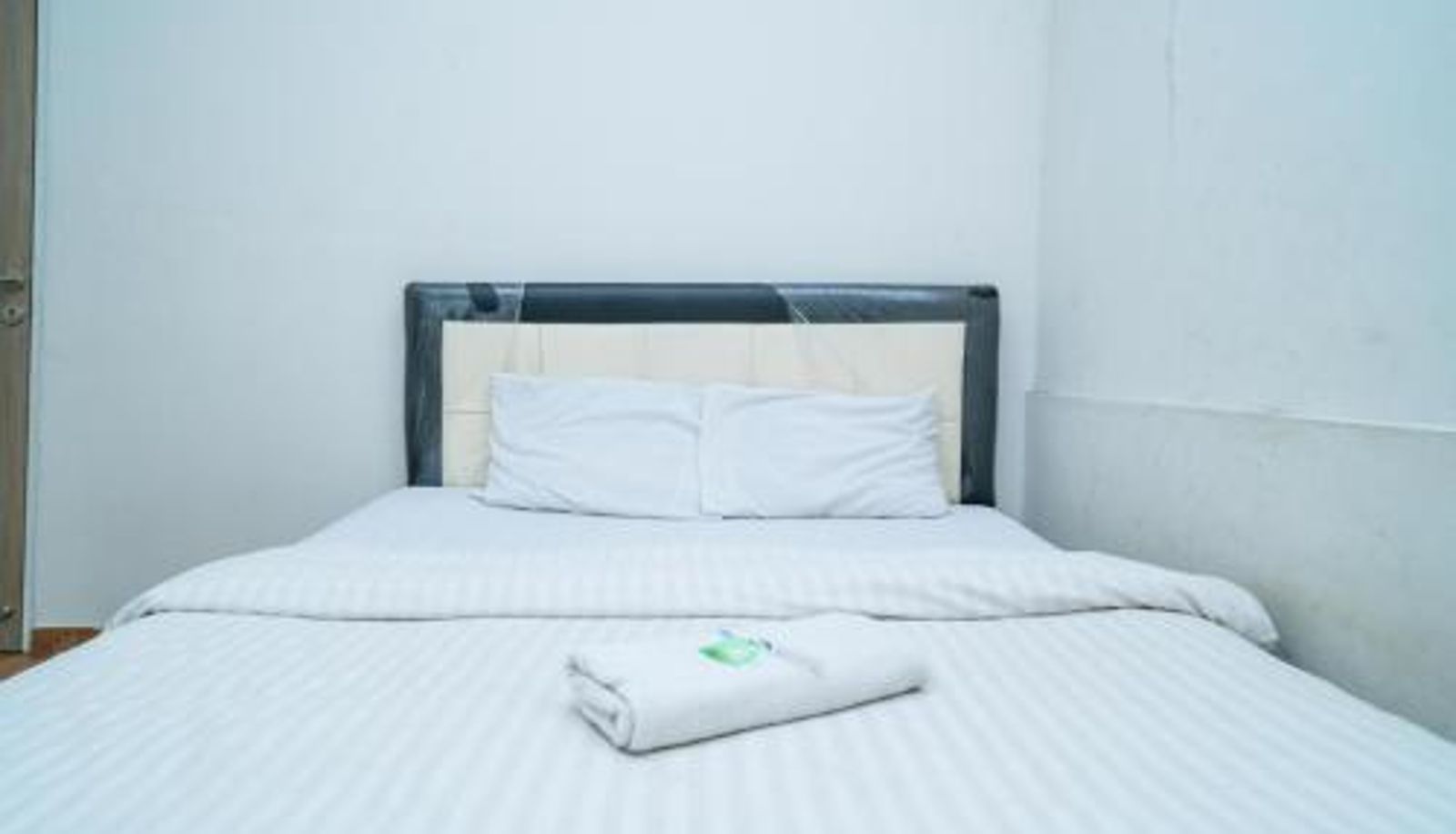 Room - 77 Guest House Serpong Mitra RedDoorz