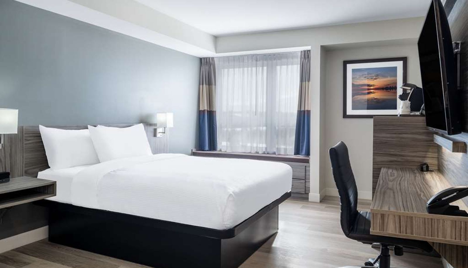 Room - Microtel Inn & Suites by Wyndham Kanata Ottawa West