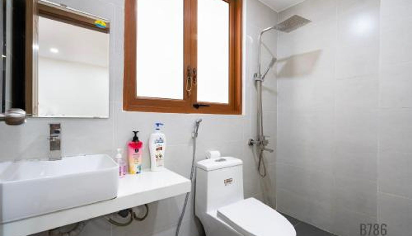 Standardzimmer - B786 Airport Apartment