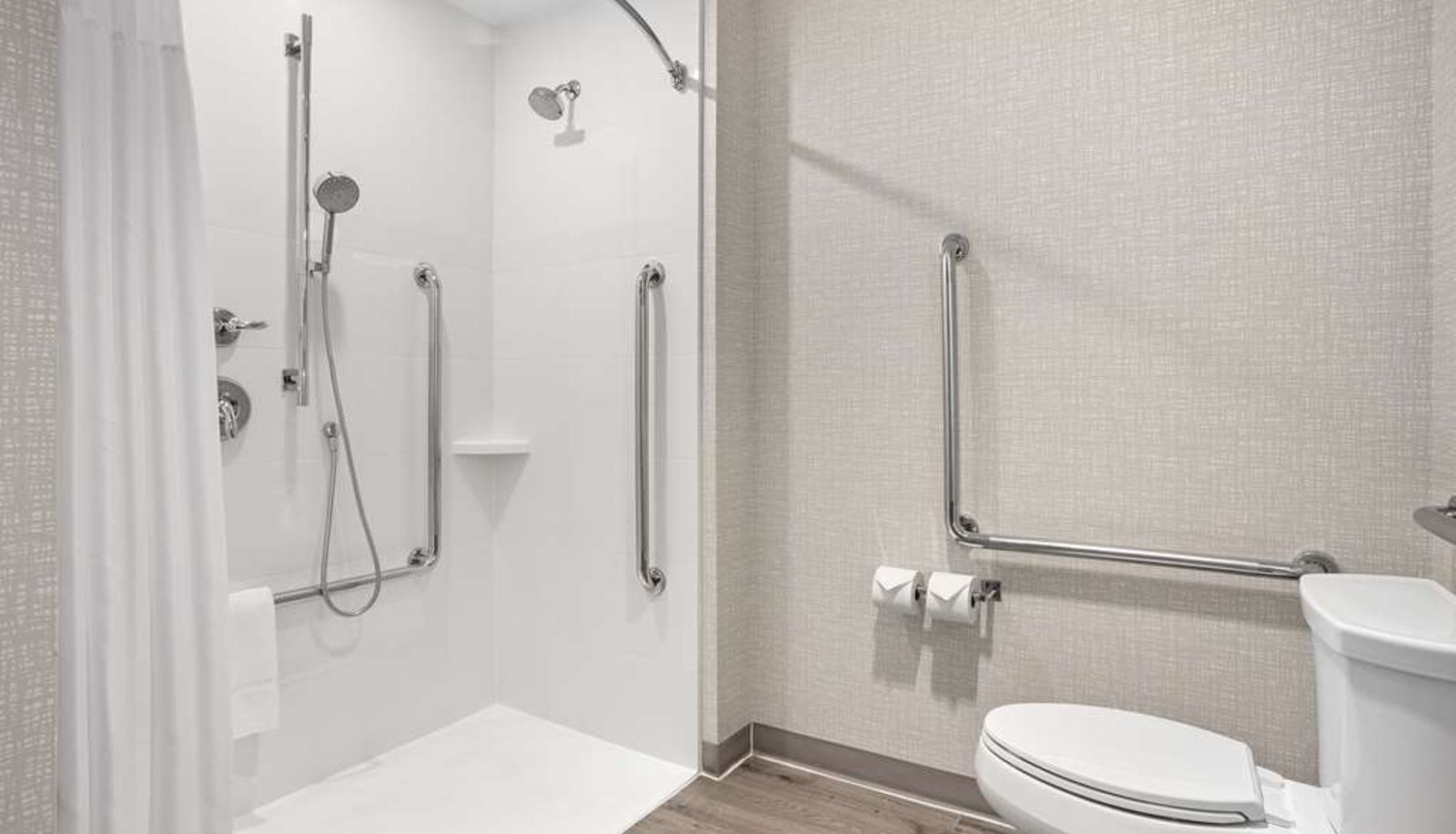 Room - Hampton Inn by Hilton Kingston