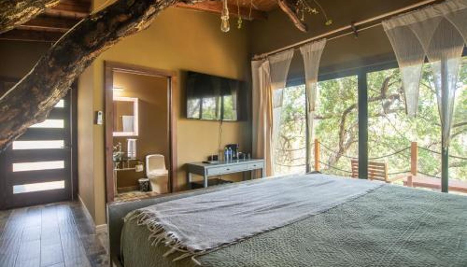 Room - Boskenvid Hotel - Romantic Treehouses & Skypool