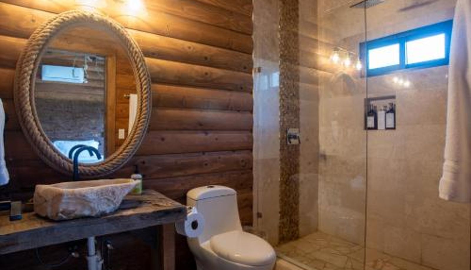 Bathroom - Boskenvid Hotel - Romantic Treehouses & Skypool