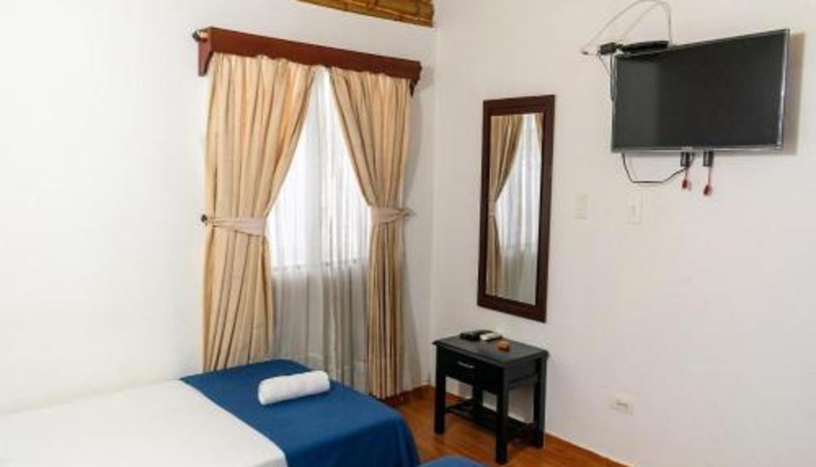 Info - Finca Hotel Santaleja