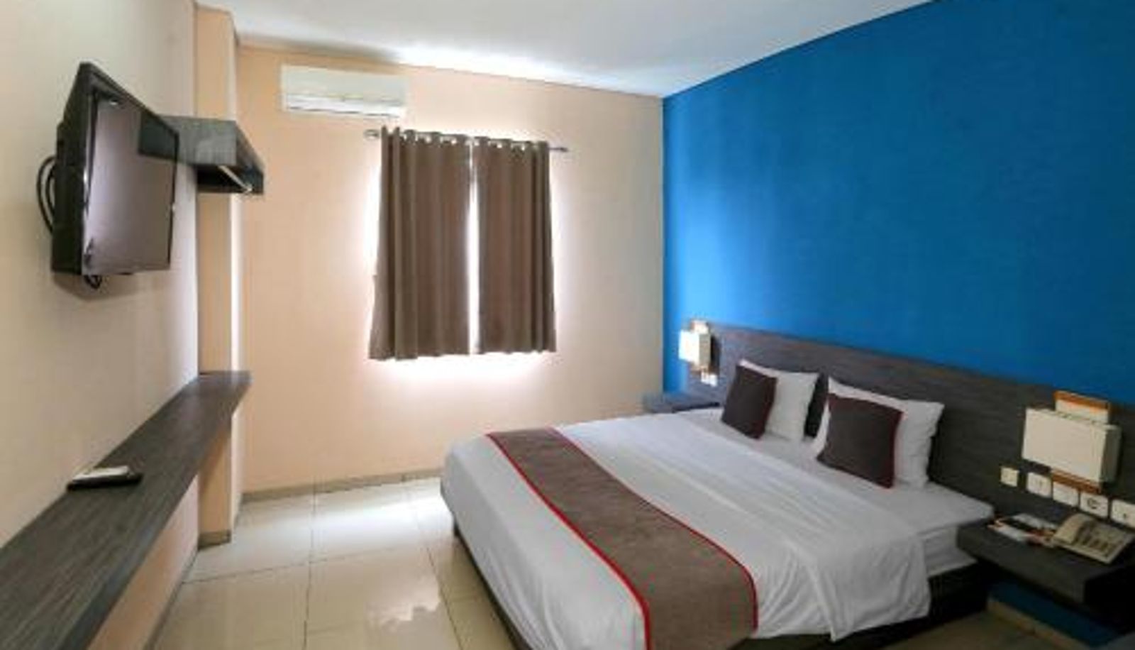 Zimmer - Super OYO Townhouse OAK Hotel Fiducia Pondok Gede