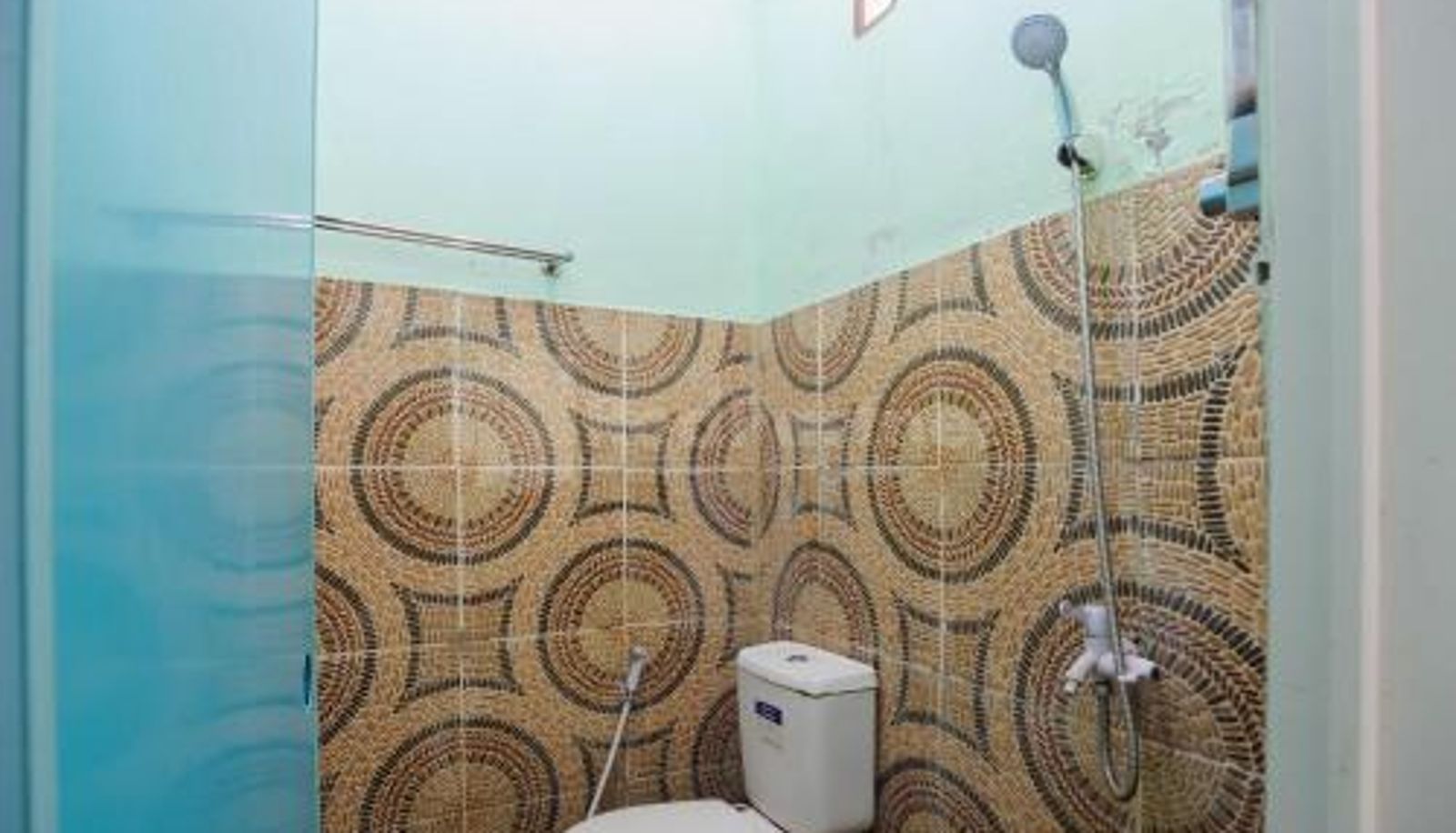 Badezimmer - Fajar Inn Mitra RedDoorz