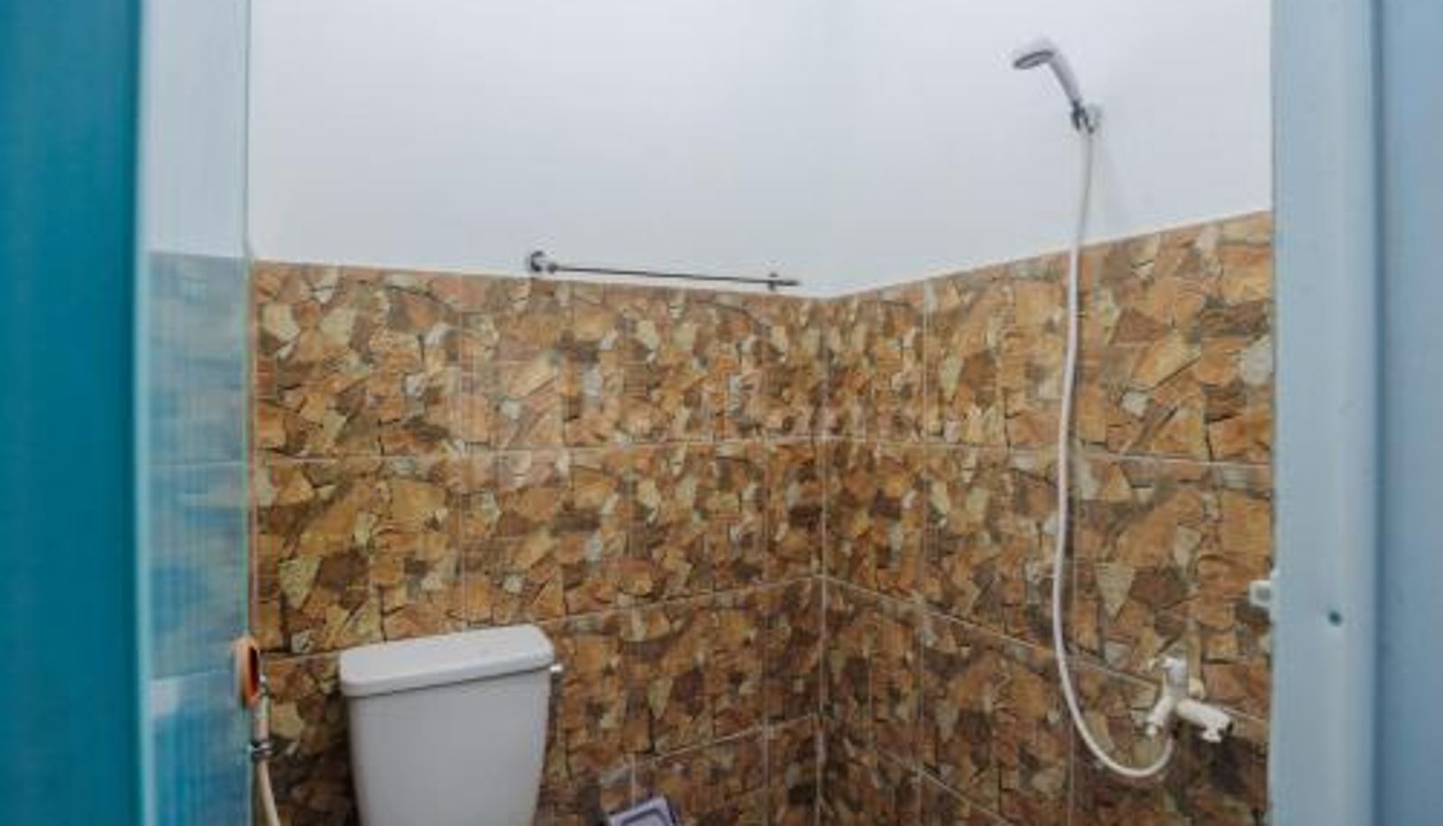 Badezimmer - Fajar Inn Mitra RedDoorz