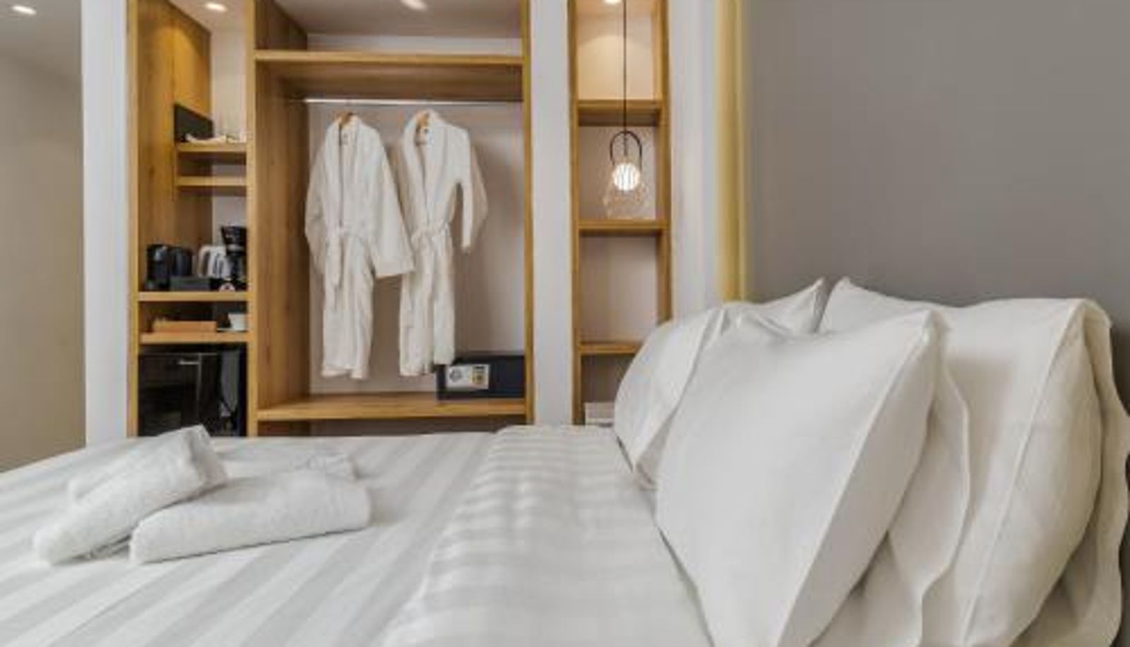 Zimmer - Symphony Suites Santorini