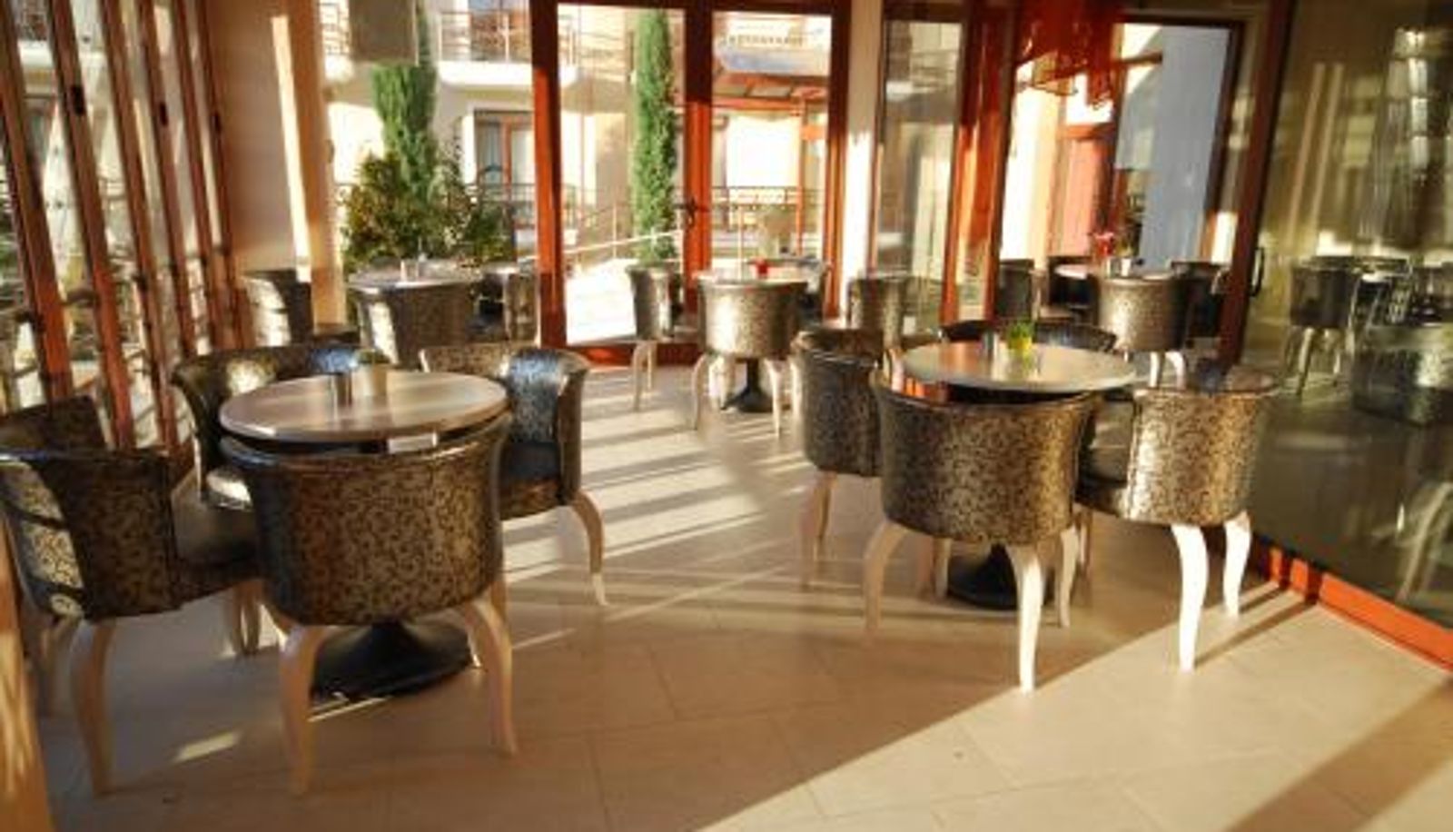 Terasse - 4 Epoxes Hotel Spa