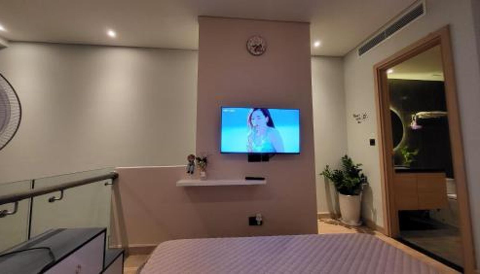 Camera standard - Sea View Sandy homestay Citadines Marina Ha Long