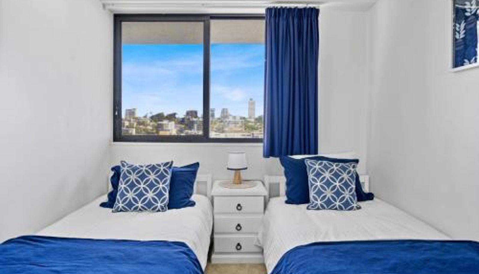 Pokój - Burgess @ Kings Beach Apartments