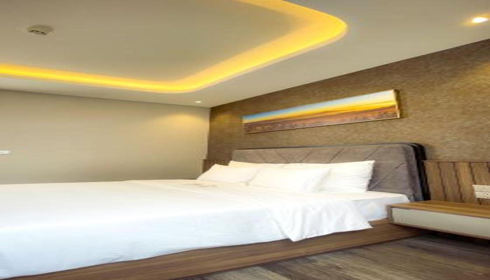 Info - The Malibu Hotel Saigon