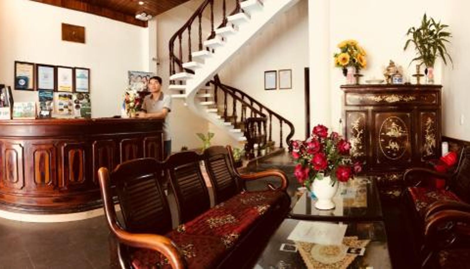 Info - Nam Long Hotel