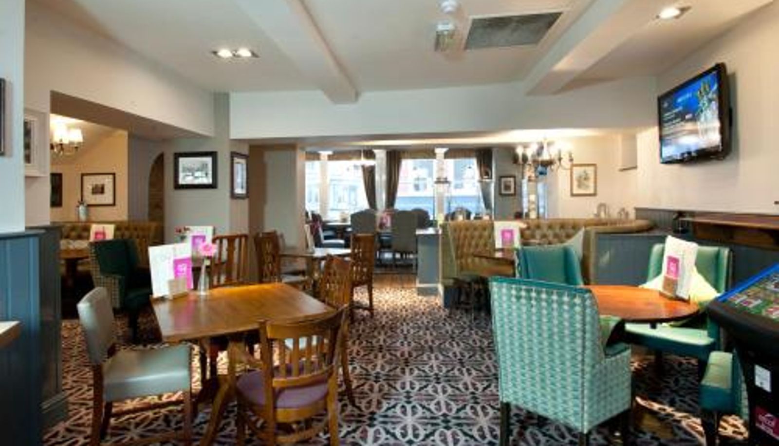Bar - The Goddard Arms