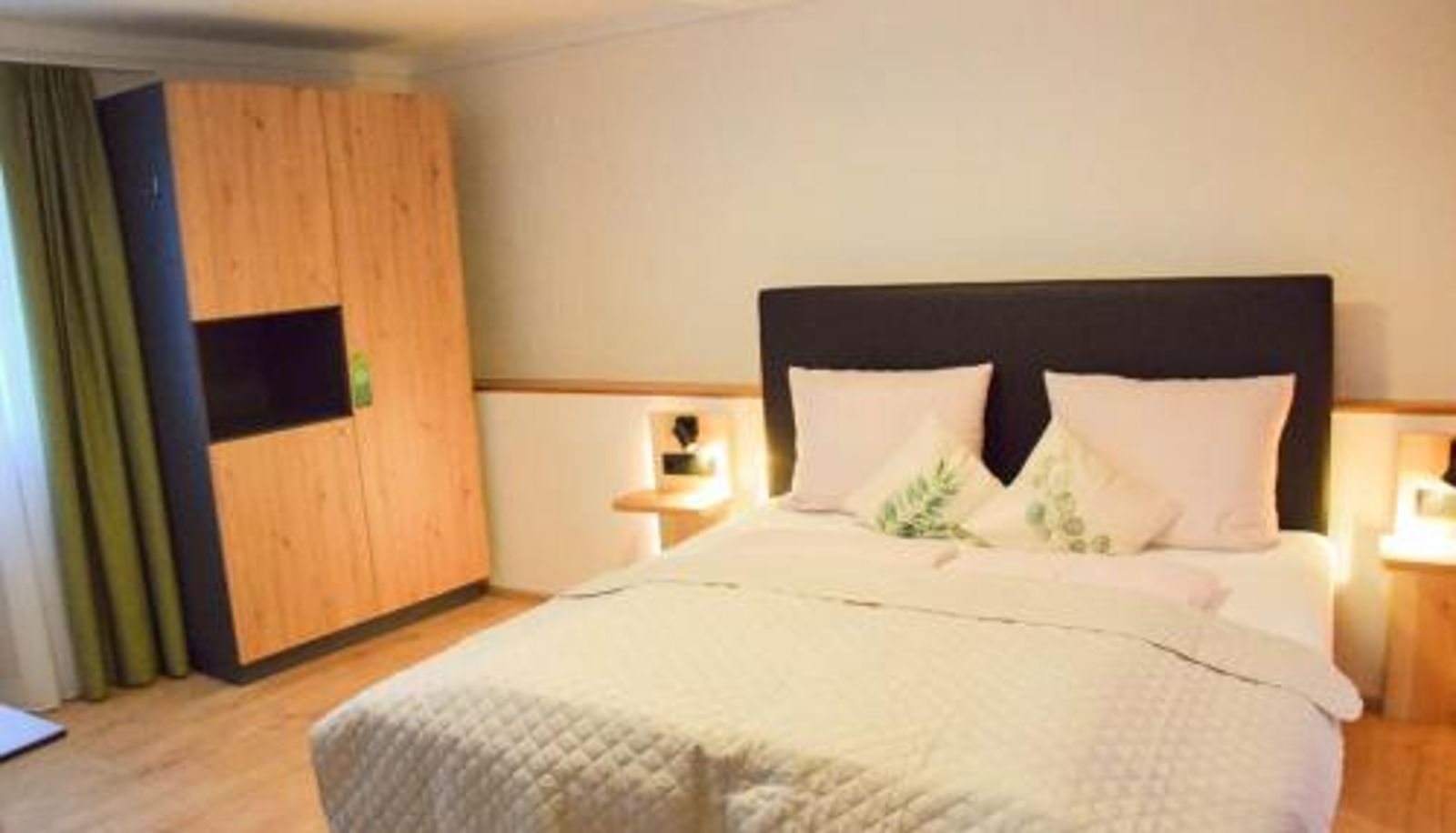Room - small and cozy Gasthof Rieder Stubn B & B on - site Restaurant and Pinseria