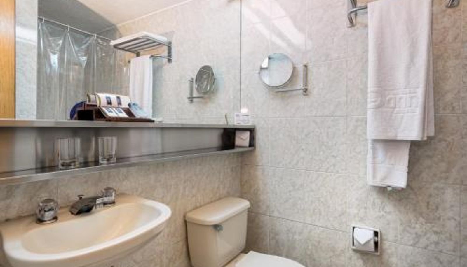 Dreibettzimmer - Hotel Dann Av. 19