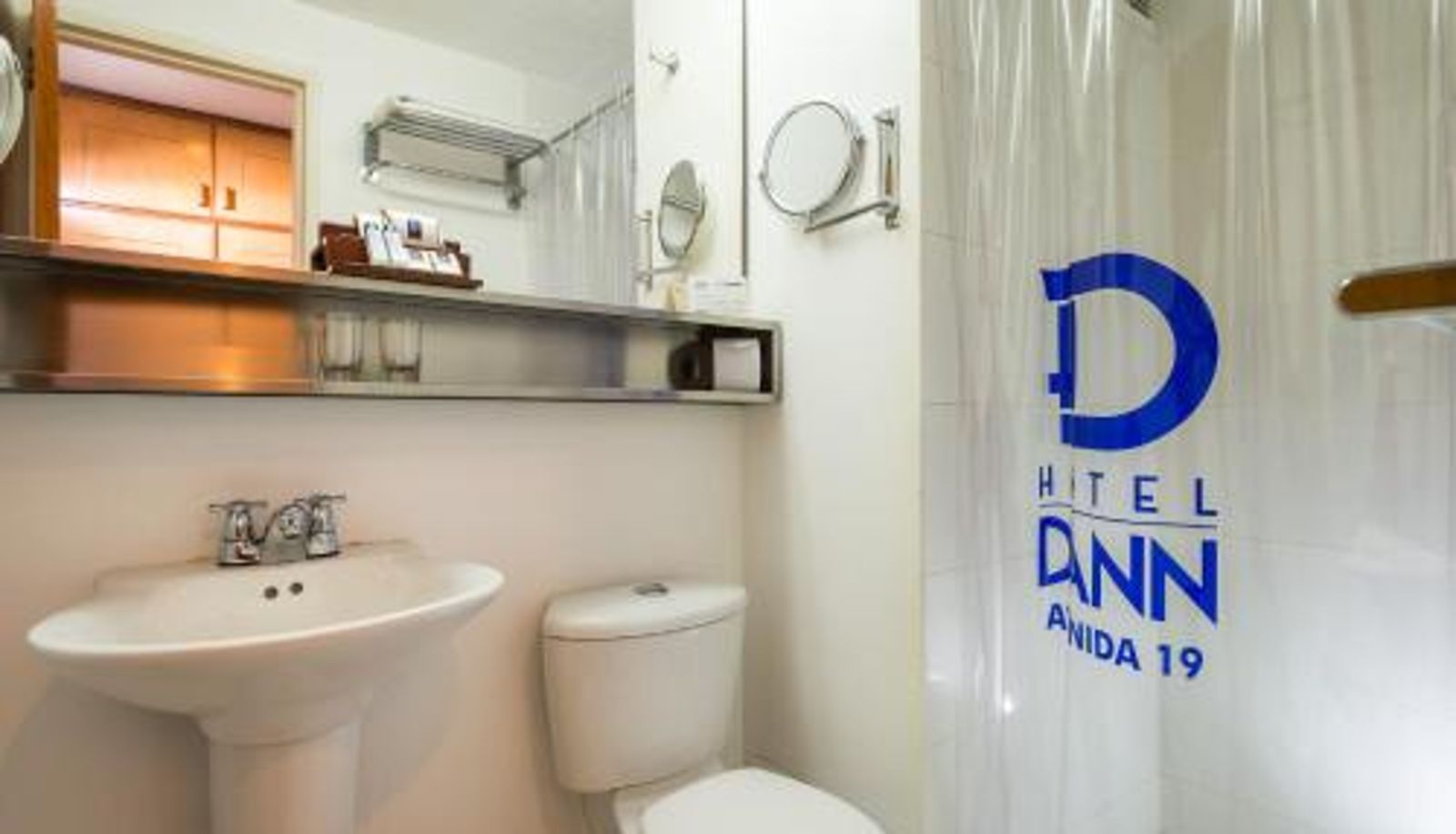 Dreibettzimmer - Hotel Dann Av. 19