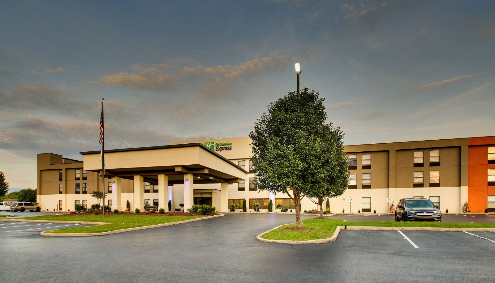 Información - Holiday Inn Express HORSE CAVE by IHG