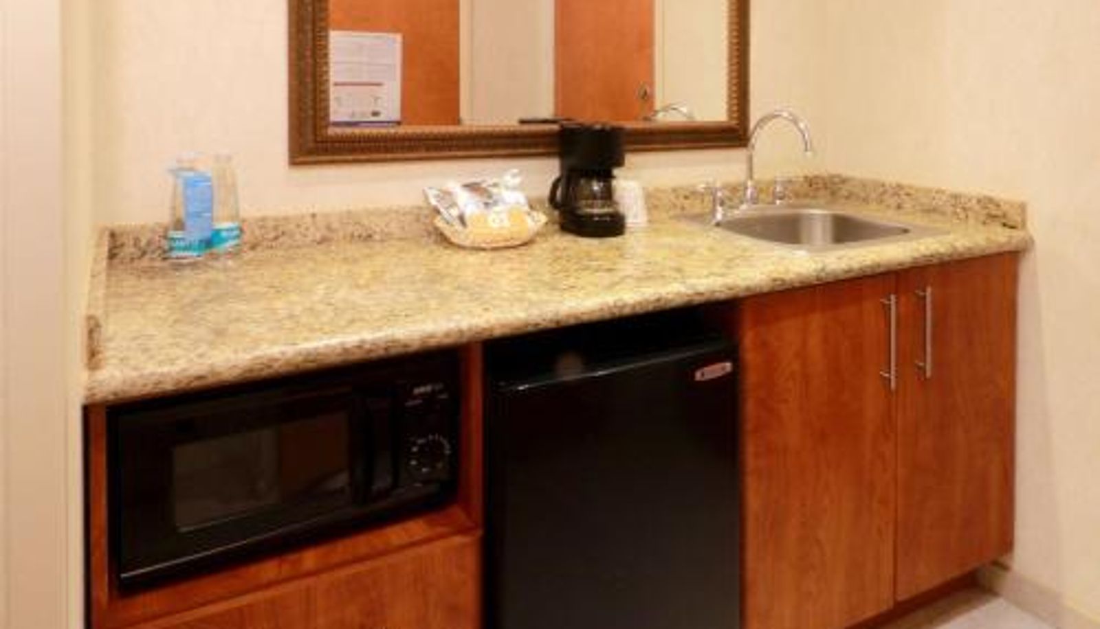 Apartment - Hampton by Hilton Reynosa Zona Industrial