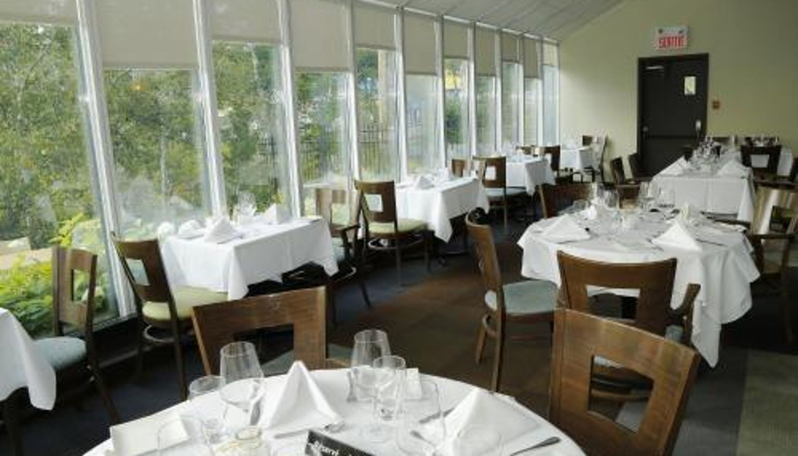 Frühstücksraum innerhalb des Restaurants - Excelsior Hôtel Spa Sainte-Adèle
