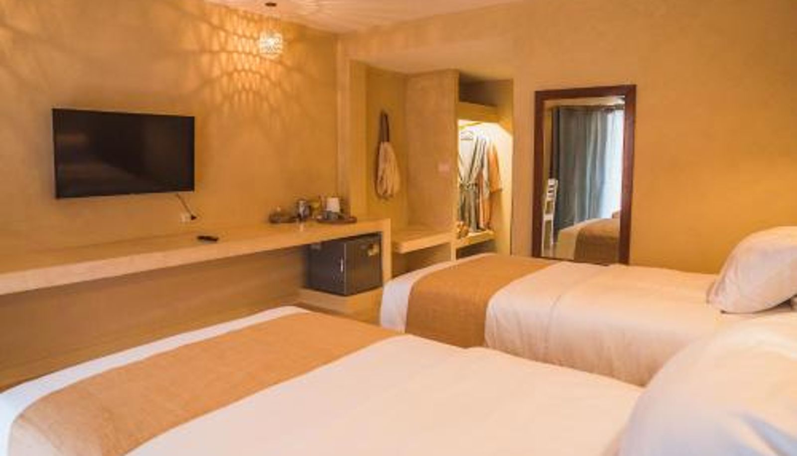 Zimmer - Casa Solana Patong